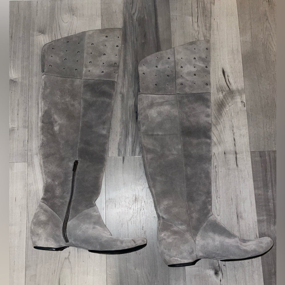 Kenneth Cole Reaction Over the Knee Grey Suede Leather Boots, very comfortable.